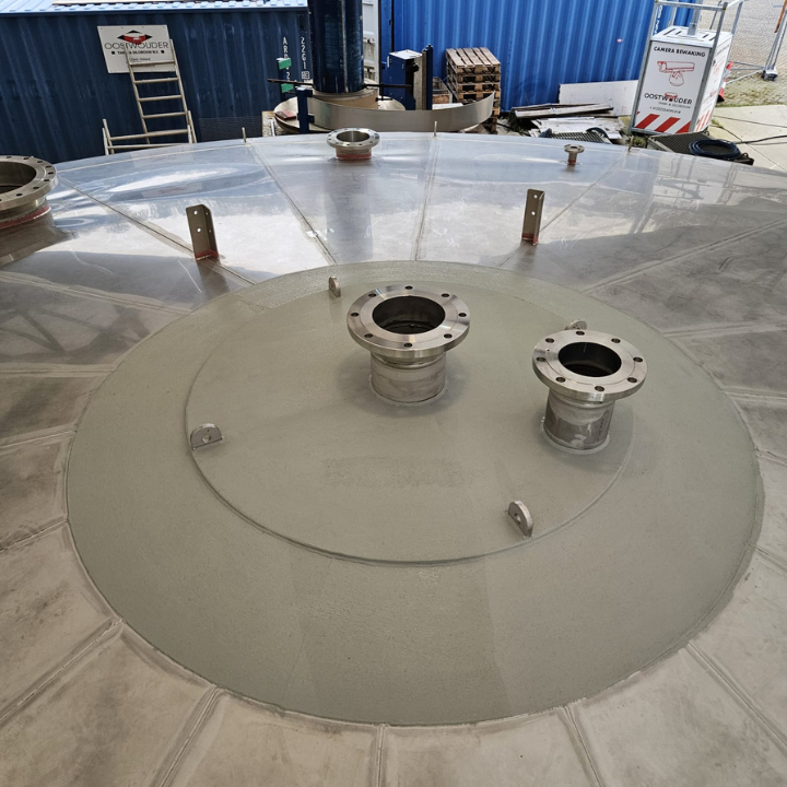 bovenkant van het silodak in de antislip coating